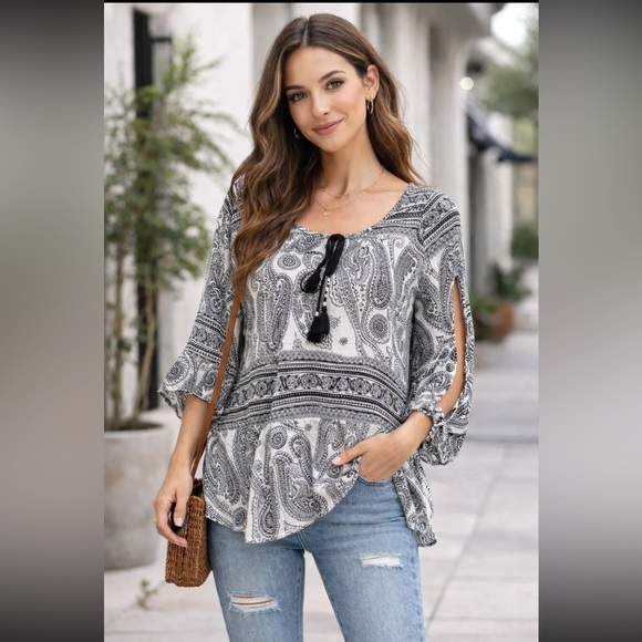 Daniel Rainn Tops - #166 Daniel Rainn Boho Paisley Blouse Medium Black White Tassel Sleeve